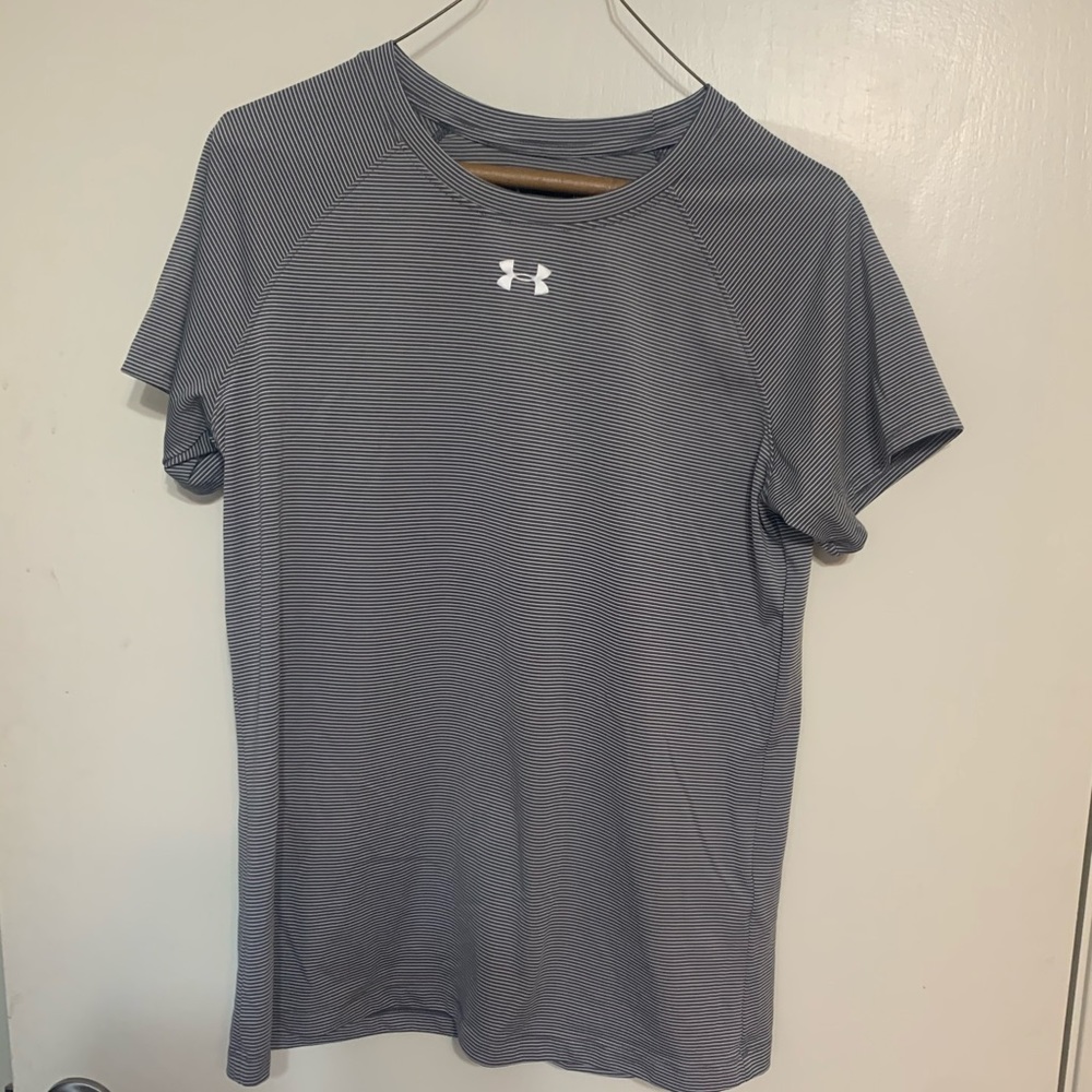 2 women’s athletic tops - Under Armour
